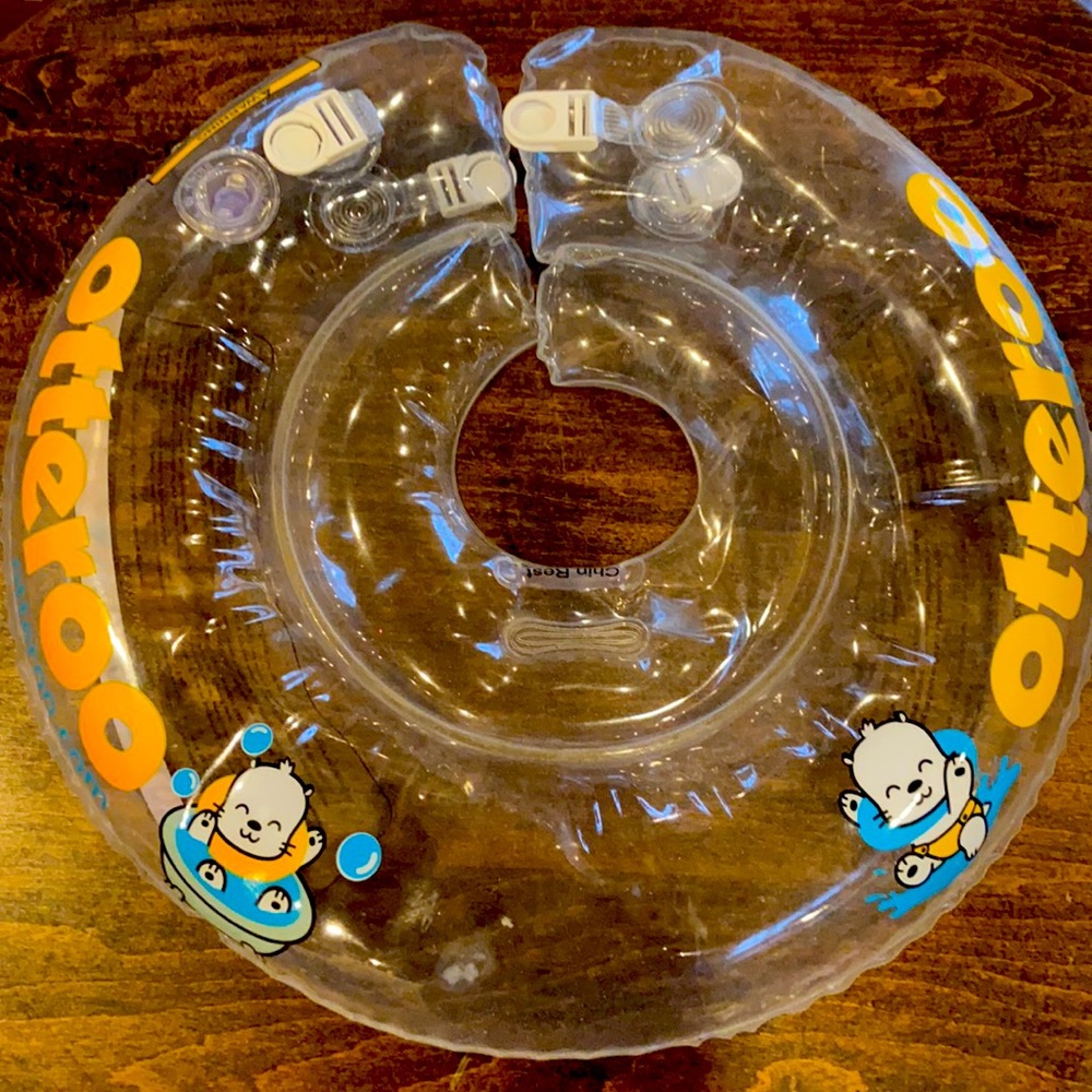 Otteroo baby float